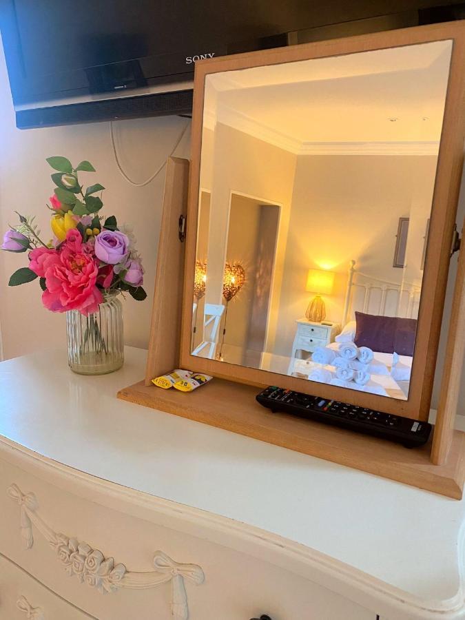 Cobbleview Rooms 휫비 외부 사진